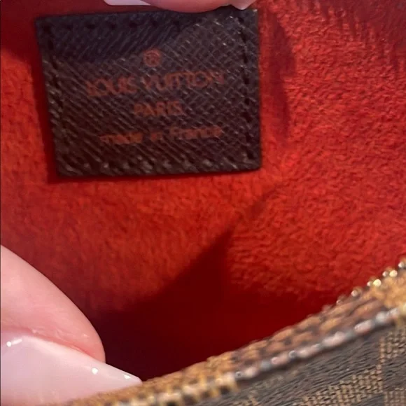 Louis Vuitton Pouchette - Picture 6 of 10